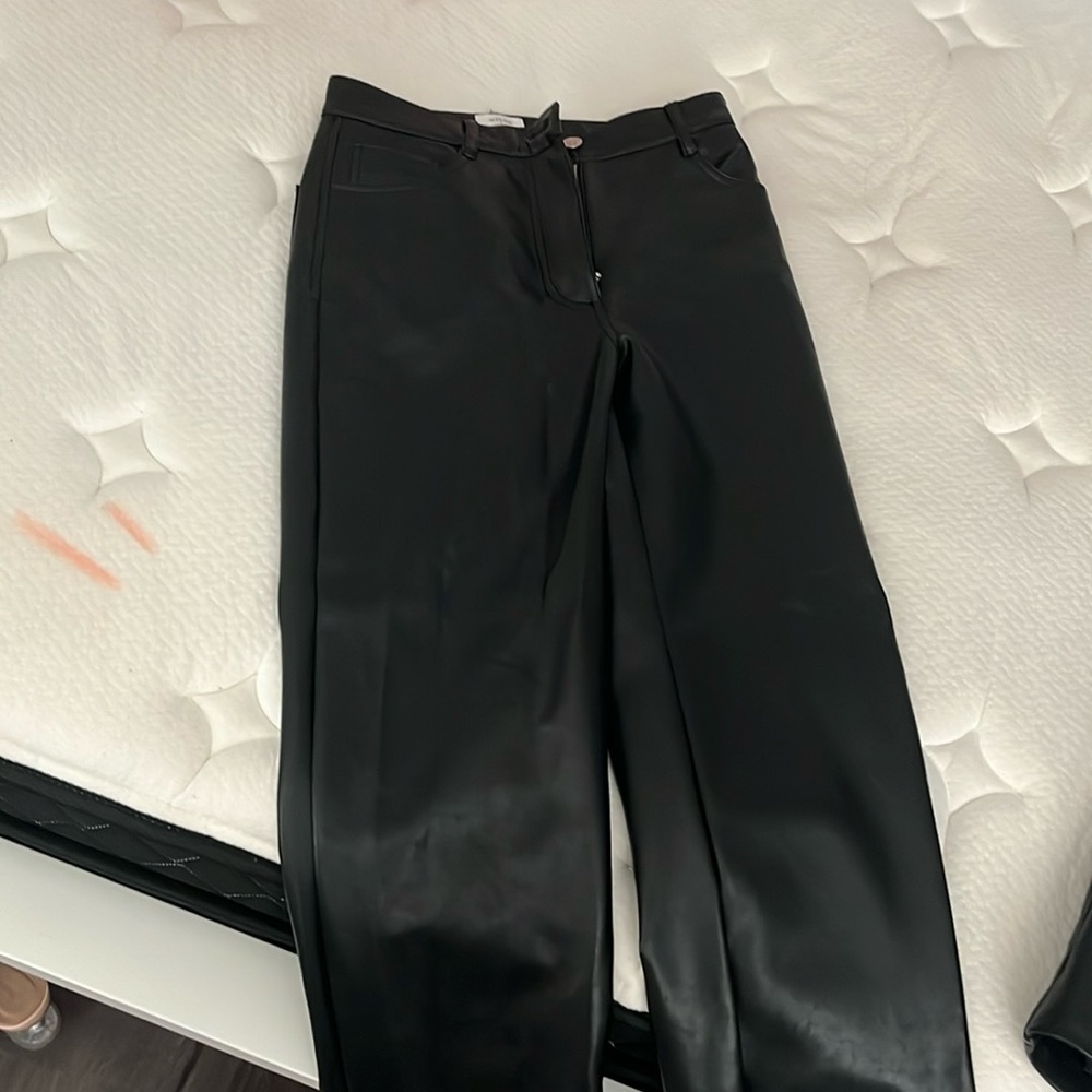 MELINAS SIZE 4